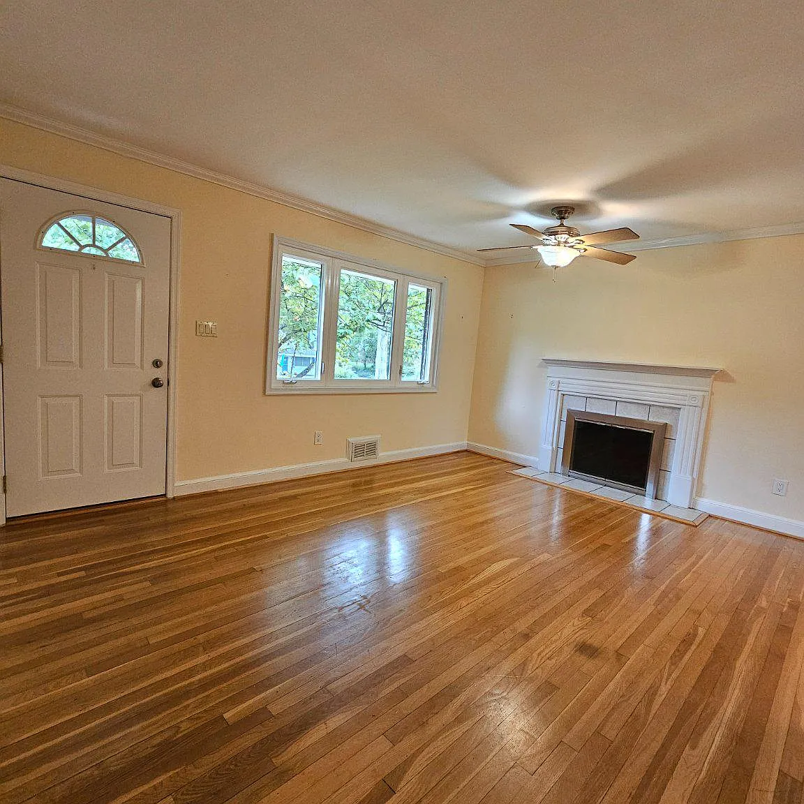 4 bed, 2.0 bath, 2080 sqft, $3,595 — Photo 3