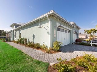 8924 Calypso Ct, Naples, FL 34112