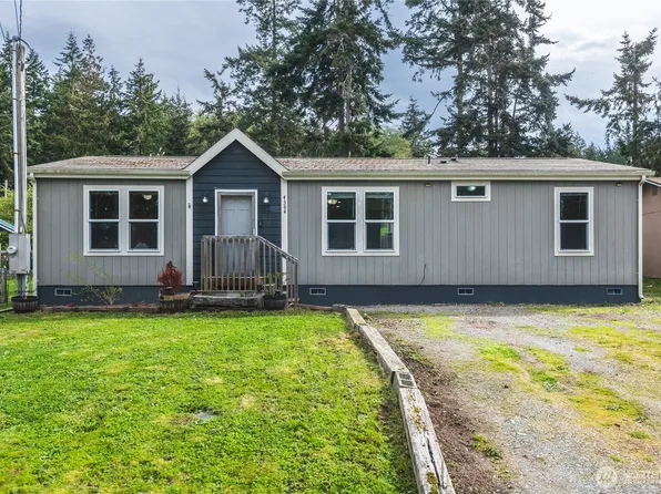 4384 Northgate Dr, Oak Harbor, WA 98277