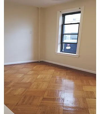 Rented by Dwell Residential Inc | media 9