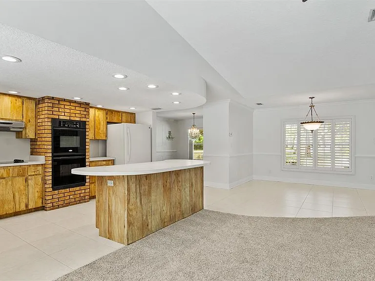 10206 Lakeview Dr — Photo 20