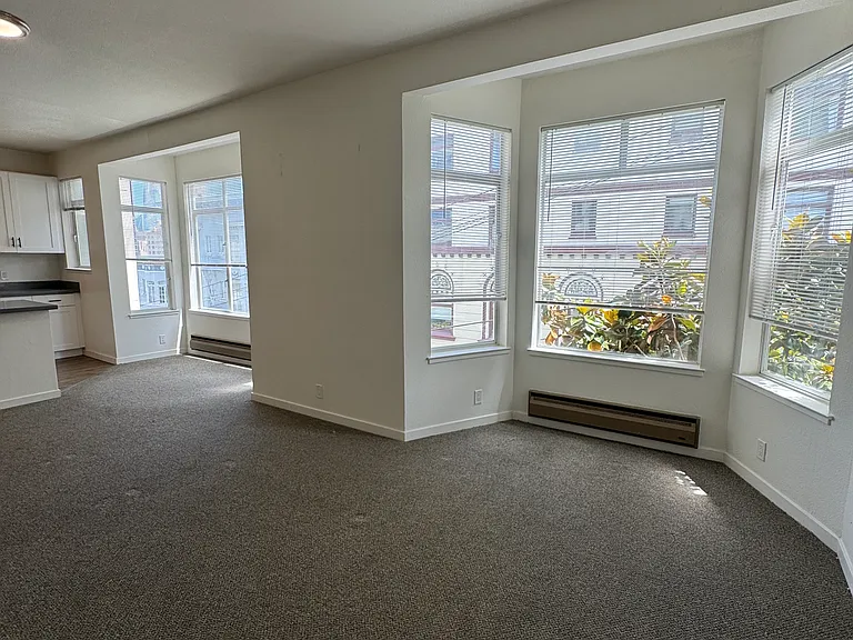 1400 Jones St #202 — Photo 7