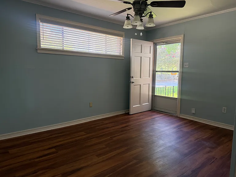 101 Narcissus St — Photo 10