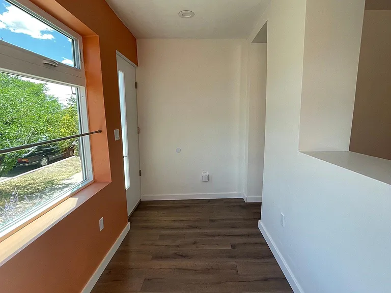 Entry area