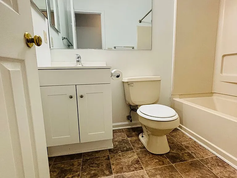 400F Berryfield Ln — Photo 13