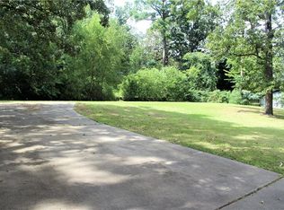 2020 S 46th St, Fort Smith, AR 72903