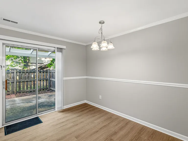5729 Bramblegate Dr #F — Photo 10