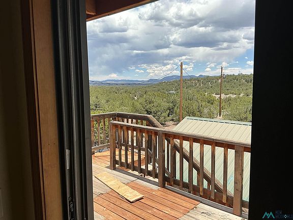 5th image of 48 Twin Buttes Dr