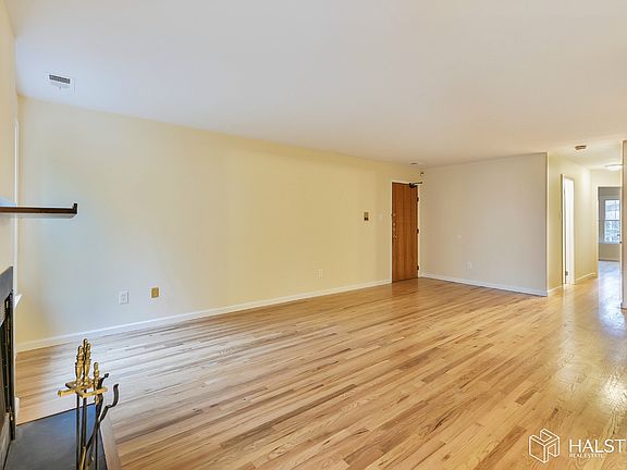 4th image of 26 Spruce Ct APT 88