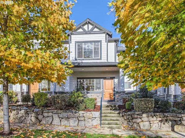 29106 SW Costa Cir W, Wilsonville, OR 97070