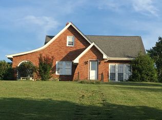 427 W Glade St, Glade Spring, VA 24340