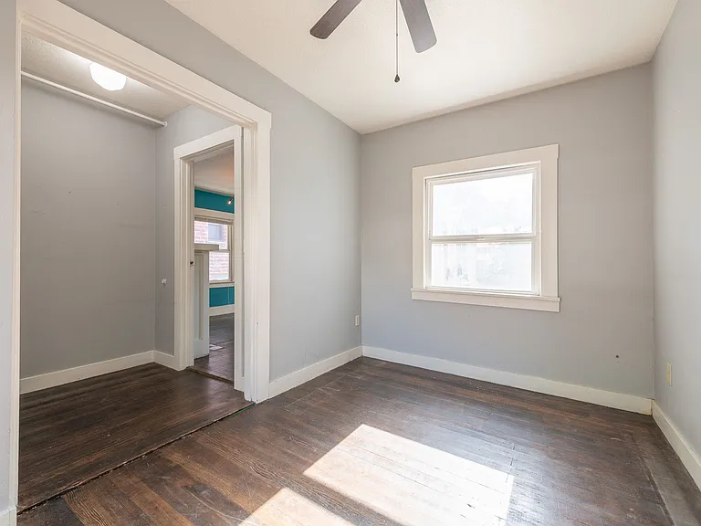 1404 SE Madison St — Photo 12