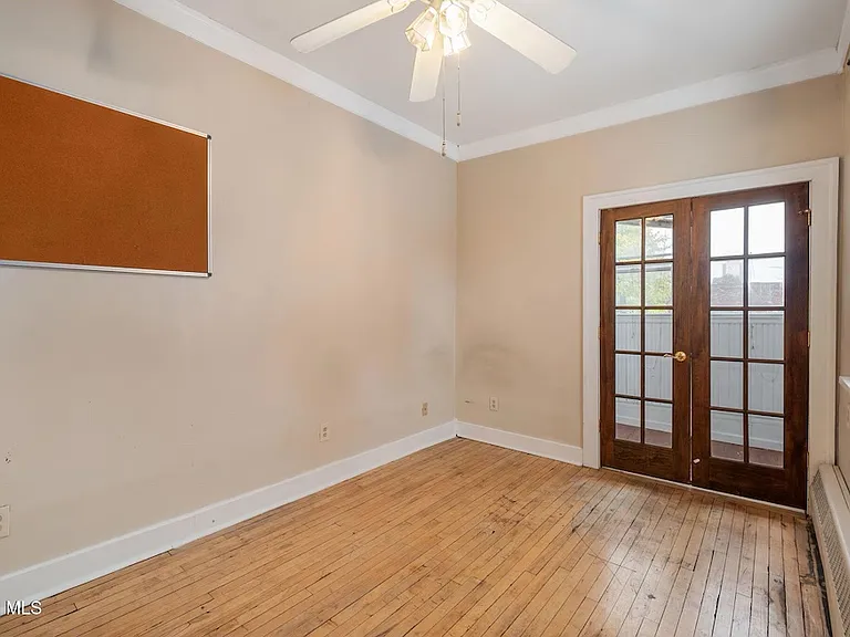 70 Willett St — Photo 24