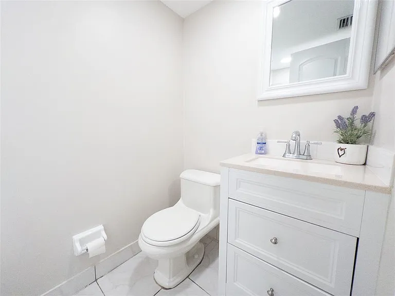 3256 NW 104th Ave #3256 — Photo 8