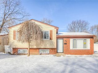 28524 Halecreek St, Romulus, MI 48174