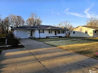 1017 K St, Geneva, NE 68361