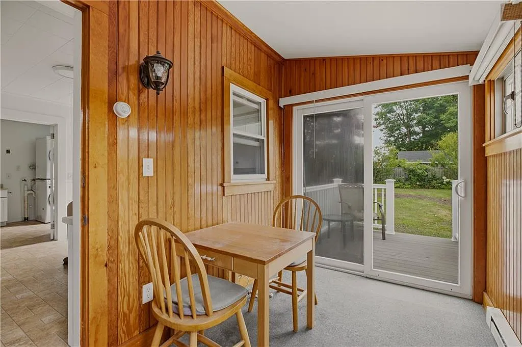 3 bed, 1193 sqft, $3,400 — Photo 2