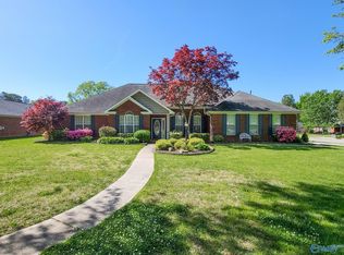100 Ridgewood Dr, Madison, AL 35757