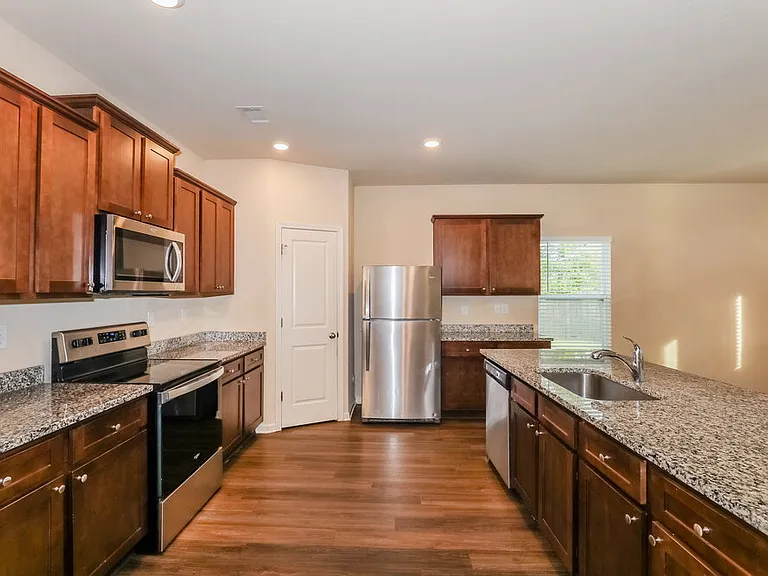 704 Plow Point — Photo 7