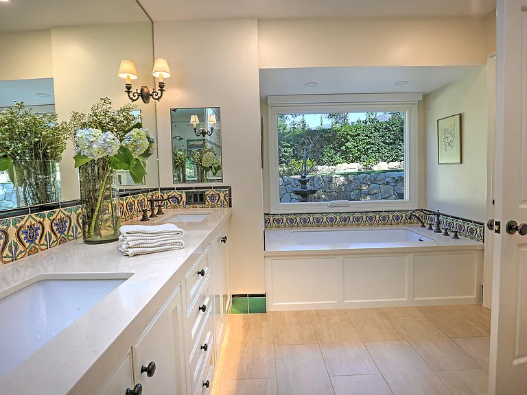 1694 San Leandro Ln — Photo 25