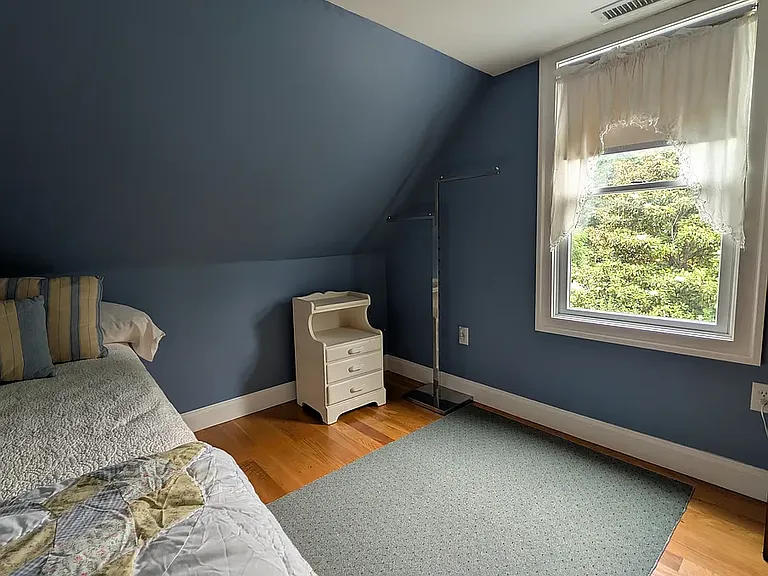 10 Shore Rd — Photo 15