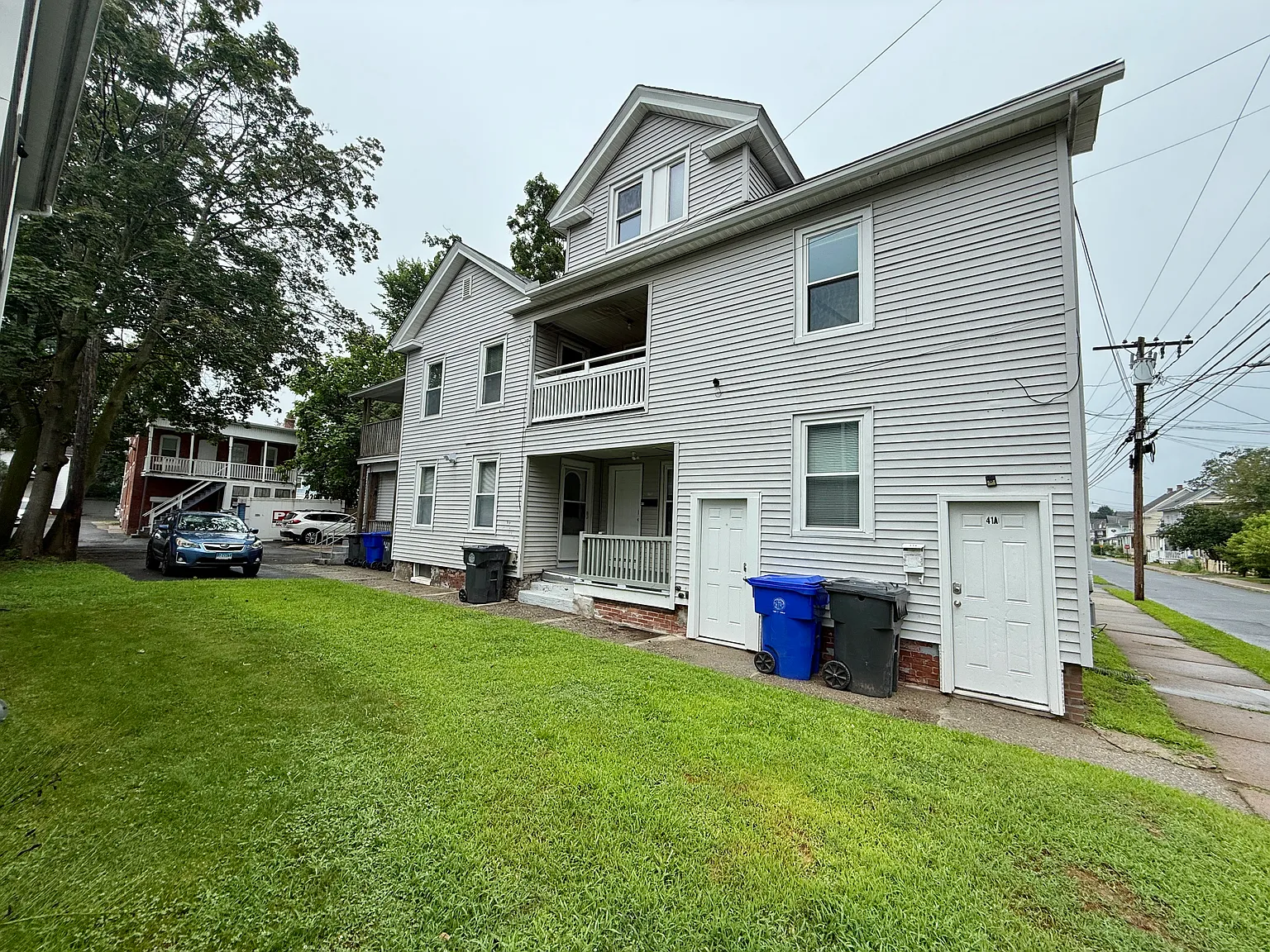 1 bed, 1050 sqft, $1,600 — Photo 1