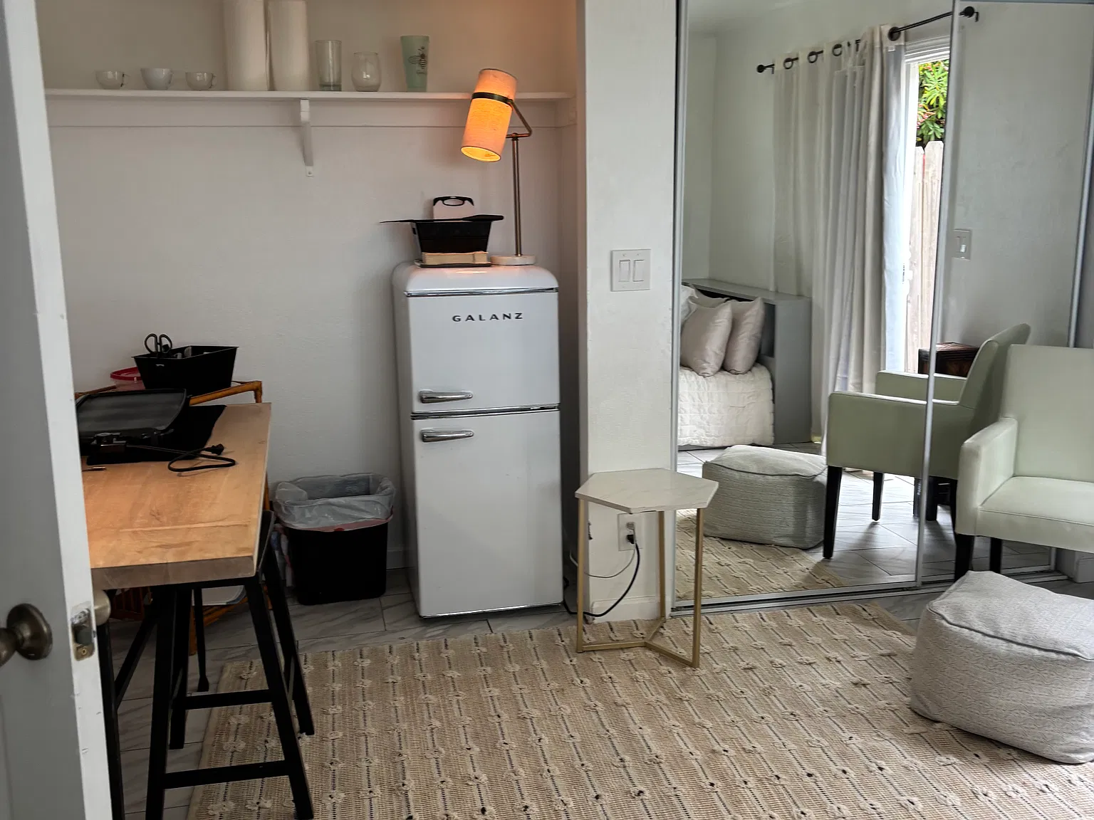 1 bed, 1.5 bath, 400 sqft, $1,500 — Photo 3