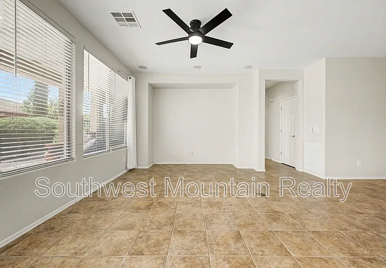4265 E Azalea Dr — Photo 9