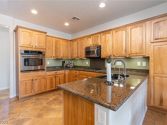 5th image of 8124 Walden Lake St