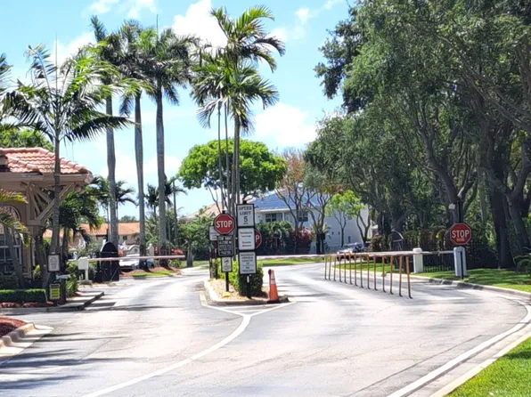 6215 Eaton St, West Palm Beach, FL 33411