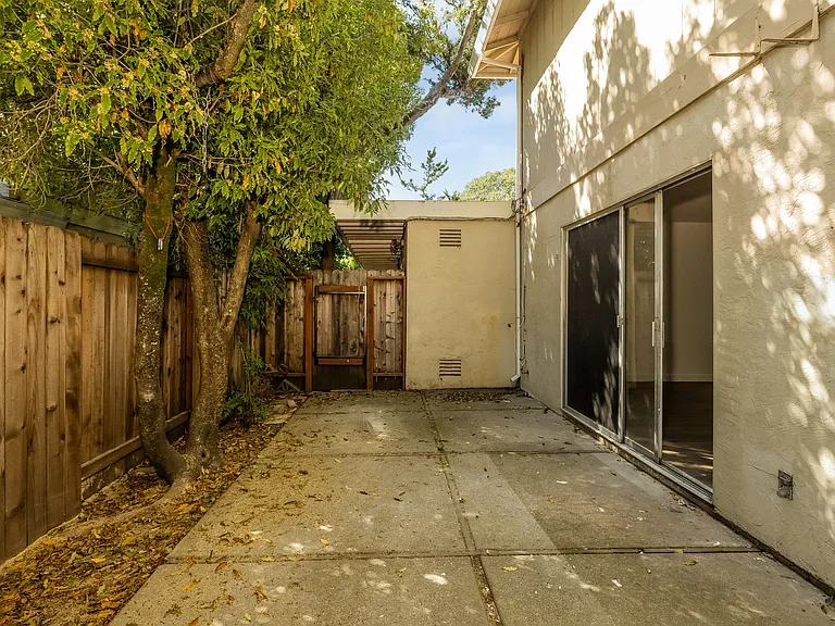 2354 Heidi Pl — Photo 19