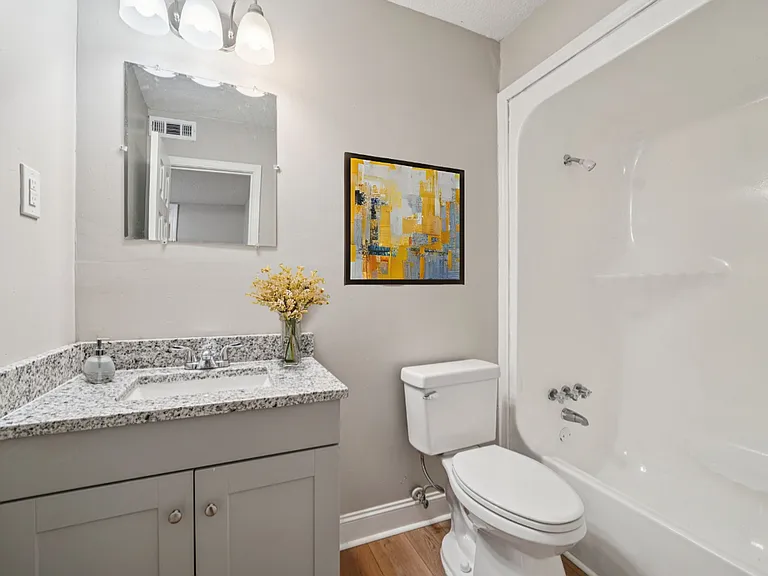 Dogwood Lane Apartments — Photo 52