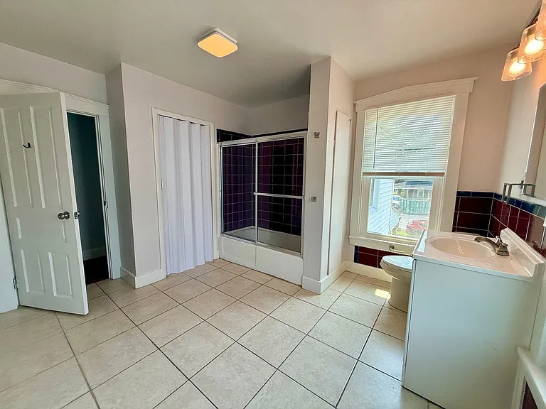 37 N Kinzer Rd — Photo 20
