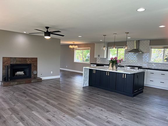 5th image of 7370 Pembroke Dr