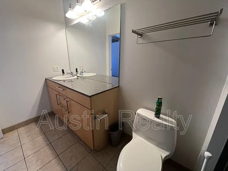 1619 Washington Ave #403 — Photo 6