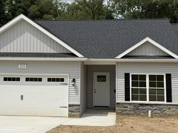 213 McFarland St, Grand Blanc, MI 48439