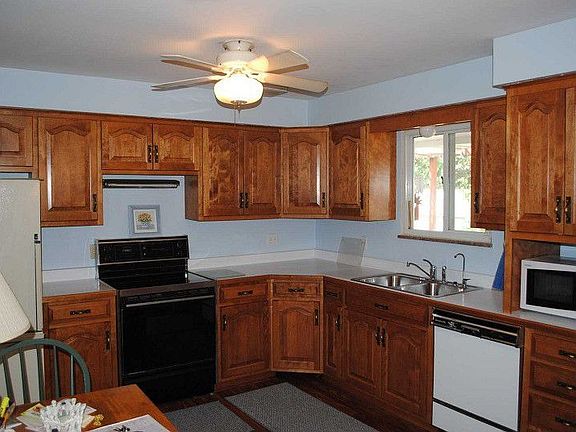 2nd image of 1646 Paula Dr