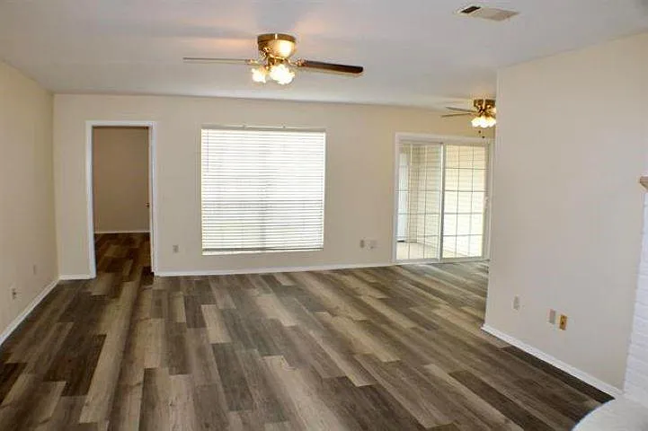 8690 Manion Dr — Photo 11
