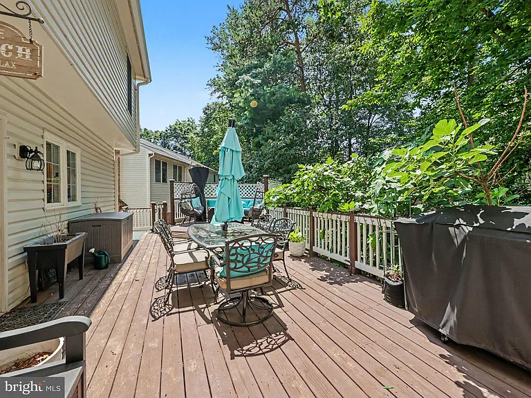 16652 Purcival Ct — Photo 42