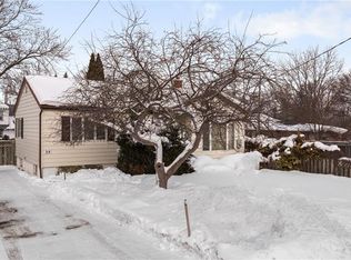 28 Adelaide St, Barrie, ON L4N3T5