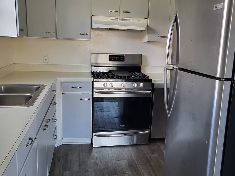 2771 Princeton Dr — Photo 4