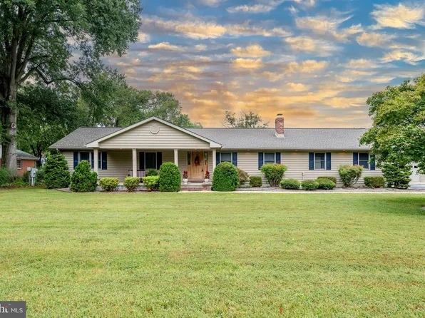 100 Earlee Ave, Bridgeville, DE 19933