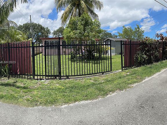5th image of 1370 NW 131st St