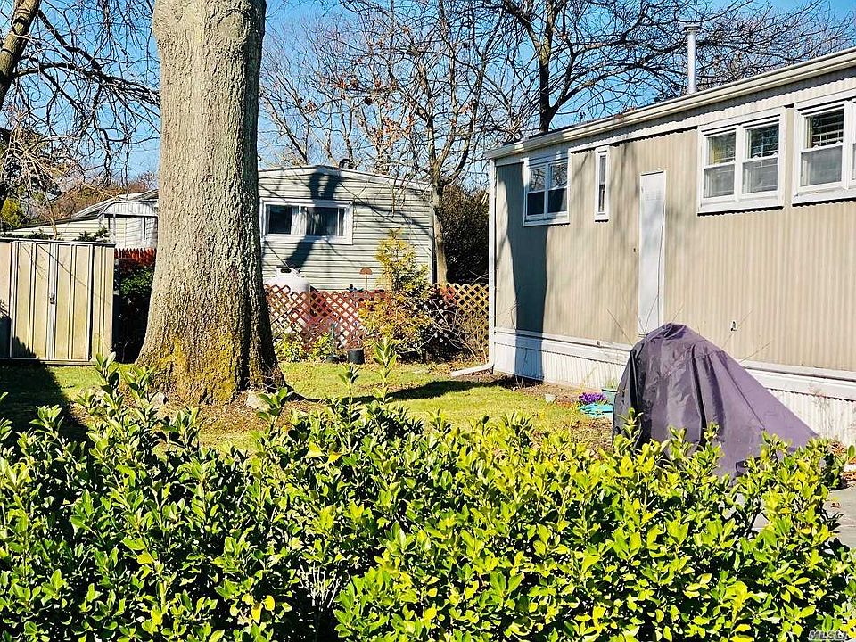 1st image of 40 Sunflower Dr
