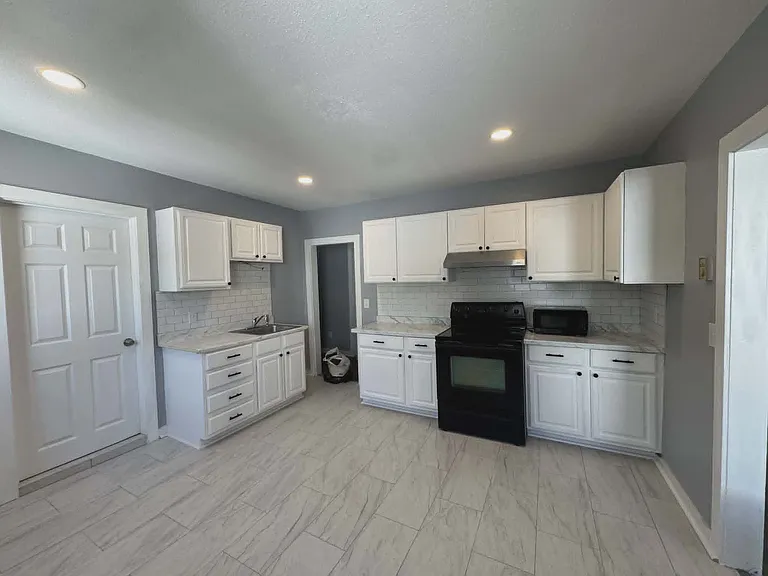 35 Norfolk St #3 — Photo 3