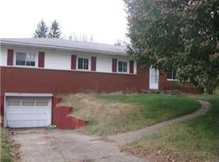 805 Boso Ave, Ravenswood, WV 26164