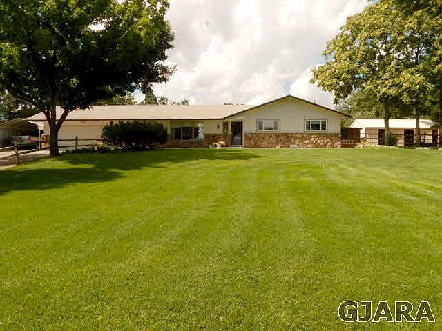 1st image of 557 W Greenwood Dr