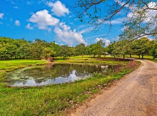 517 Maxwell Ln, Denison, TX 75020