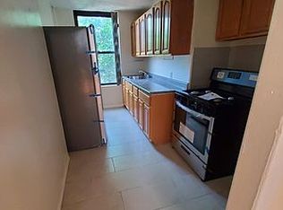 561 49th St APT 4, Brooklyn, NY 11220