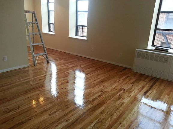 2nd image of 1628 Lincoln Pl APT 1F